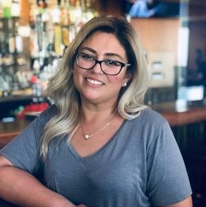 Meet your Posher, Marisela